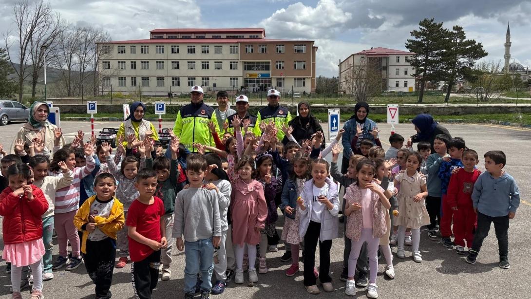 Refahiyede Okullar Tatil mi?